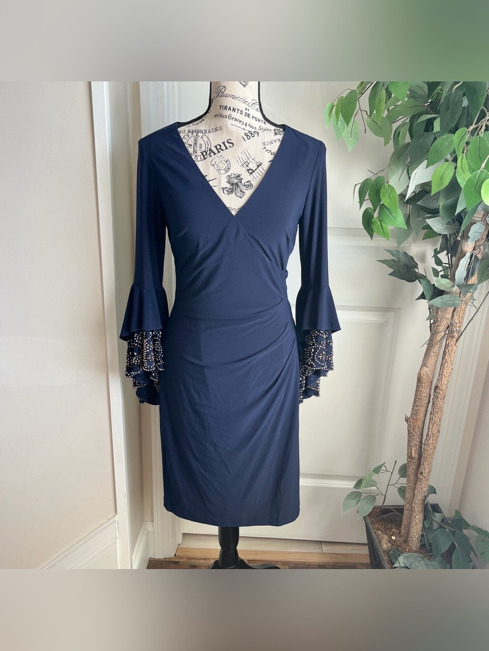 Betsy & Adam Beaded Bell Sleeve Surplice Faux Wrap Cocktail Dress Navy Blue Sz 4